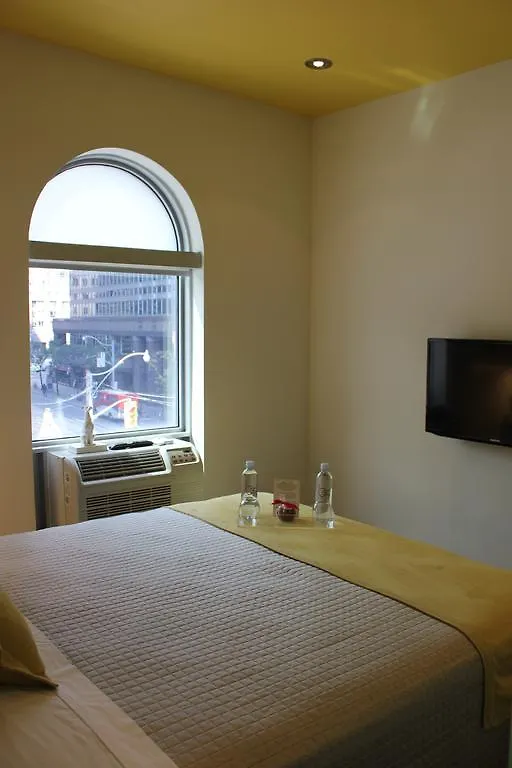 Baystreet Hotel/Motel Toronto