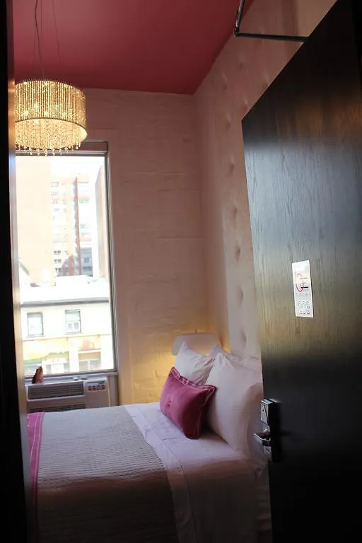 Baystreet Hotel/Motel Toronto 3*,